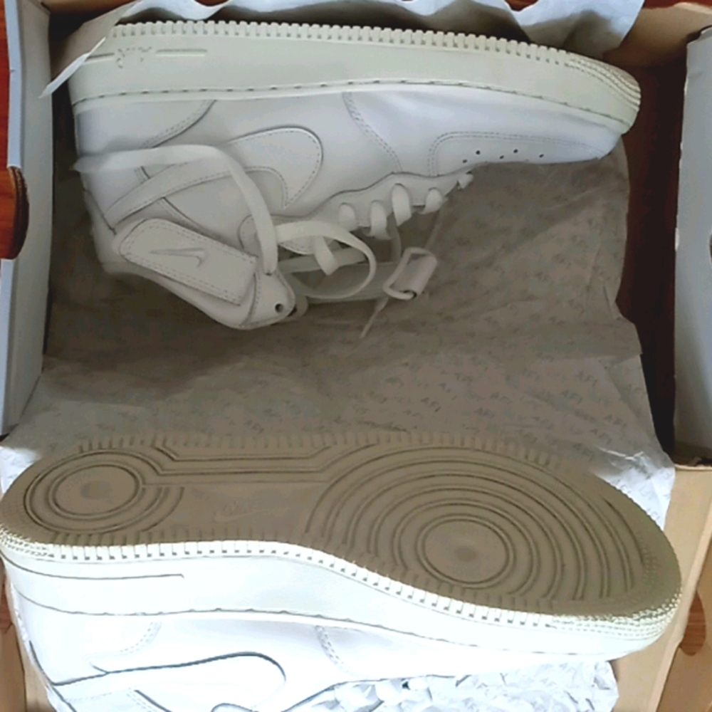 Nike Air Force 1 Mid 07